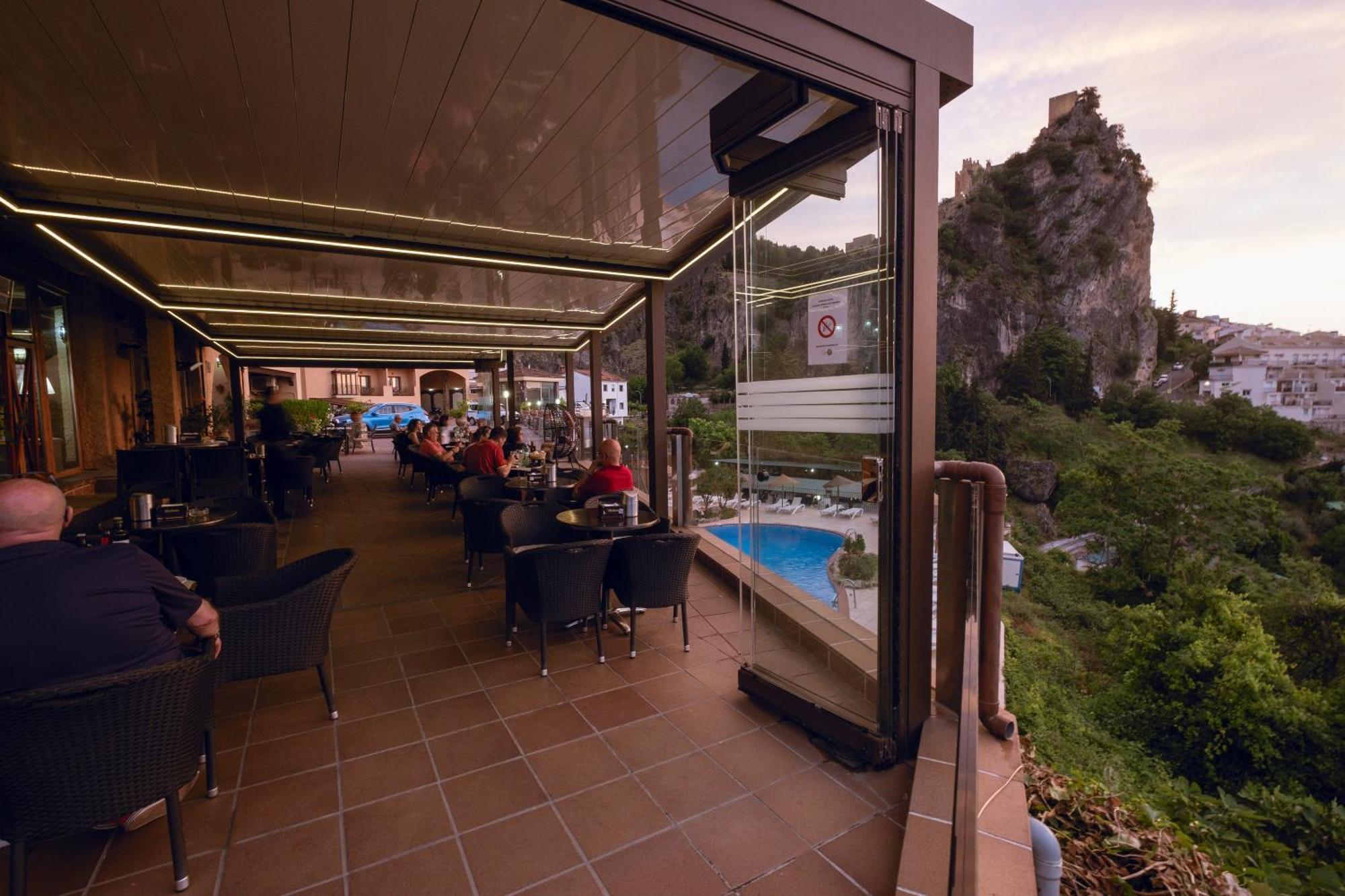 Standard Twin Room Terrace